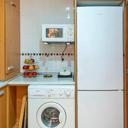 Apartment Beautiful 2br With Terrace, Garden & Pool