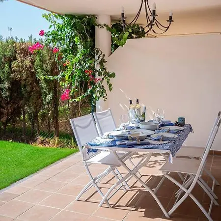 Beautiful 2br With Terrace, Garden & Pool Apartment Marbella