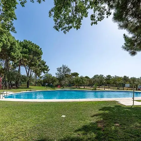 Beautiful 2br With Terrace, Garden & Pool Marbella
