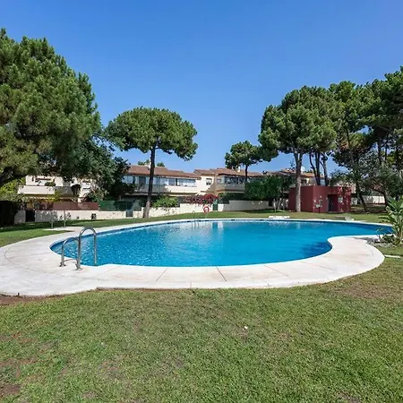 Beautiful 2br With Terrace, Garden & Pool Apartment Marbella