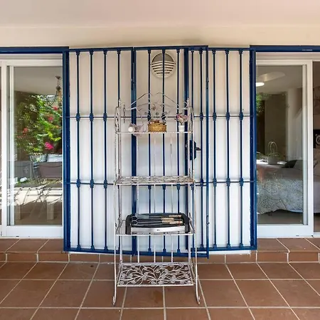 Apartment Beautiful 2br With Terrace, Garden & Pool Marbella
