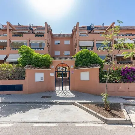 Beautiful 2br With Terrace, Garden & Pool * Marbella